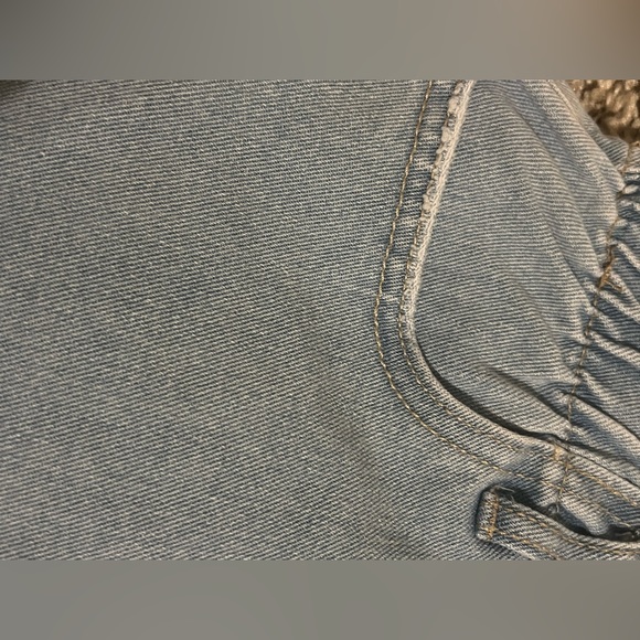 Jean shorts ! - Picture 7 of 8